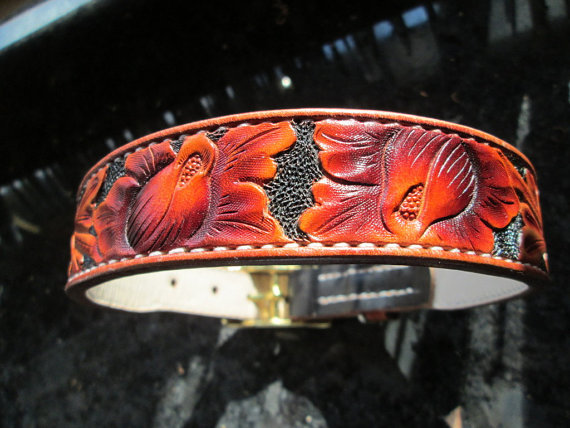 Vintage floral design tooled leather dog collar by AcrossLeather
